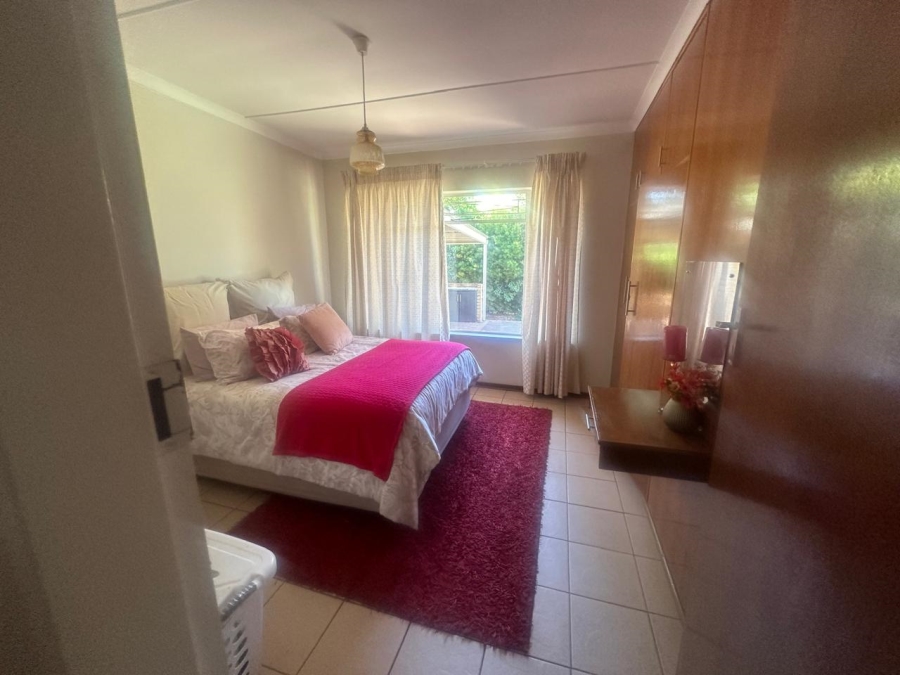 4 Bedroom Property for Sale in Pellissier Free State